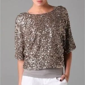 VINCE cluster sequin raglan cropped top gun metal rose gold. Sz small